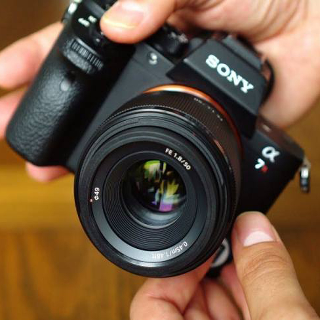 فروش نقدي و اقساطي لنز دوربین سونی مدل FE 50mm F1.8